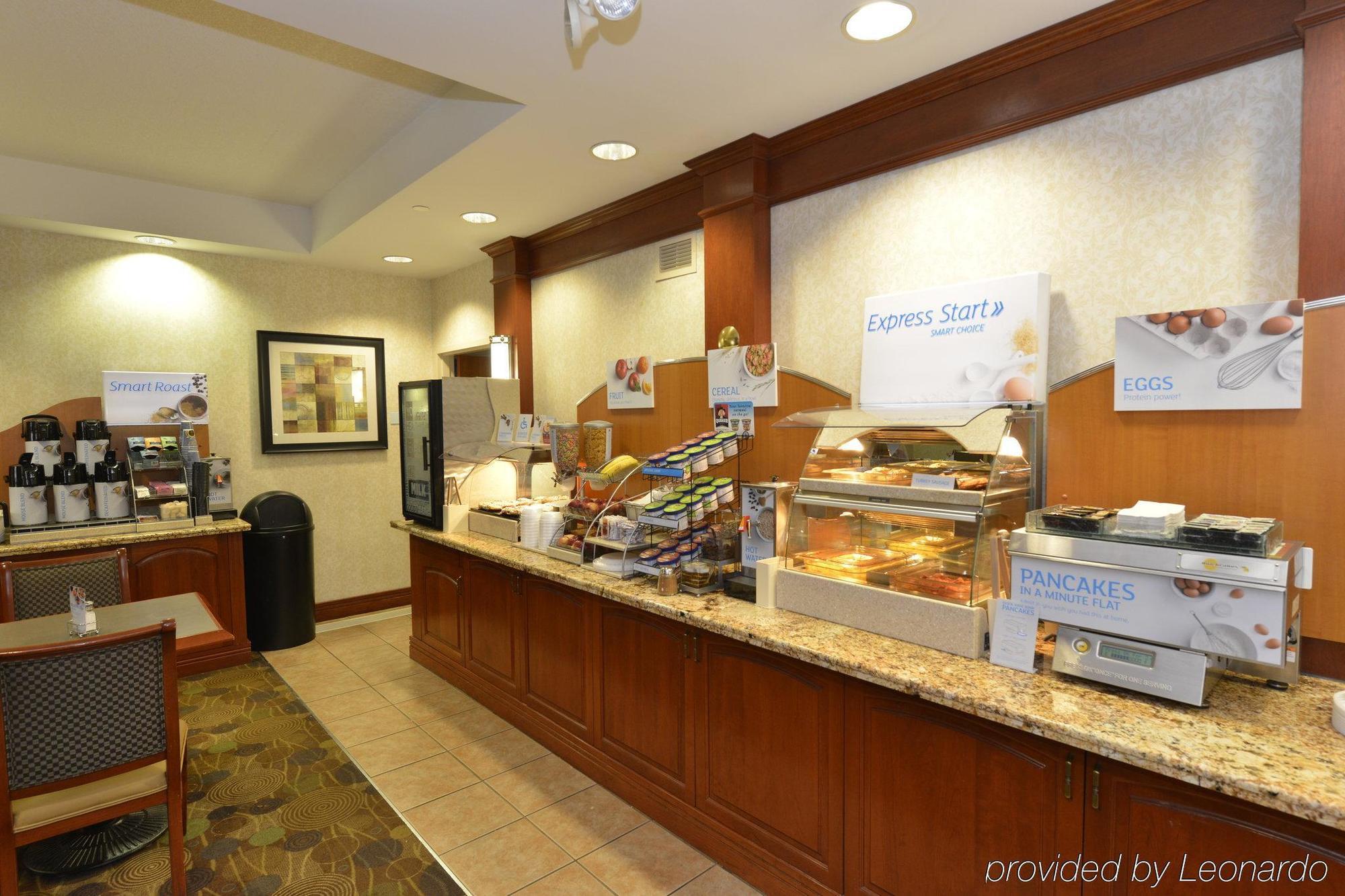 Spark By Hilton Guelph Bagian luar foto